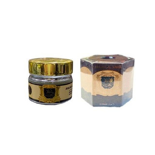 عطر جامد وازلینی احلام العرب